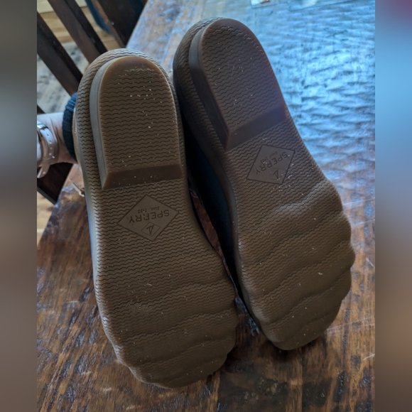 Sperry women's brown/navy cold weather duck boots - Picture 4 of 6